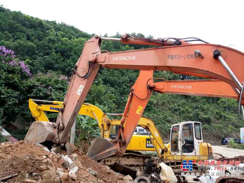 云南出售转让二手12465小时2010年日立ZX200挖掘机