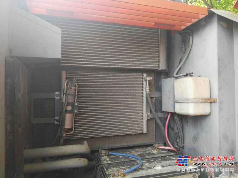 山西出售转让二手5600小时2011年日立ZX240挖掘机