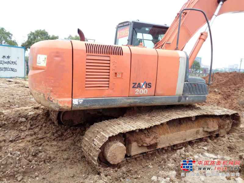 江西出售转让二手9000小时2009年日立ZX200挖掘机