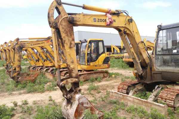 陕西出售转让二手2700小时2013年中联重科ZE60E挖掘机