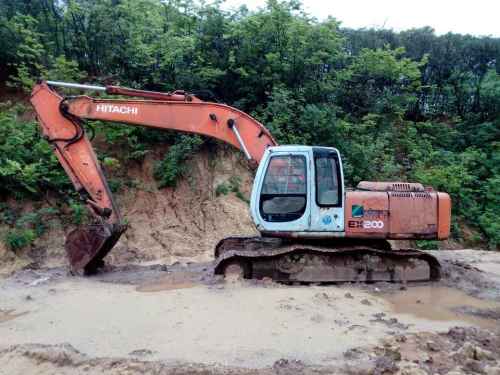 江西出售转让二手10000小时2008年日立EX200挖掘机