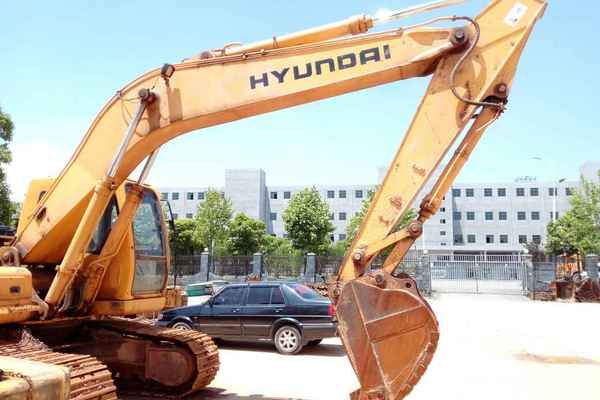 江西出售转让二手7601小时2008年现代R215挖掘机