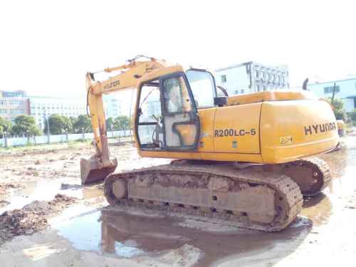 江西出售转让二手15000小时2005年现代R190挖掘机