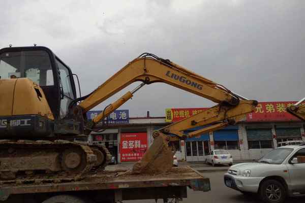 山西出售转让二手5732小时2011年柳工CLG906C挖掘机