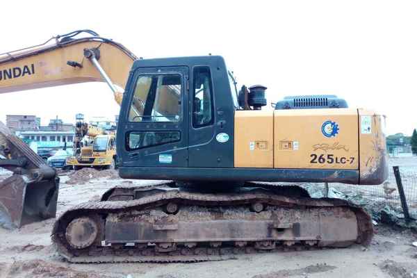 江西出售转让二手4646小时2008年现代R265LC挖掘机