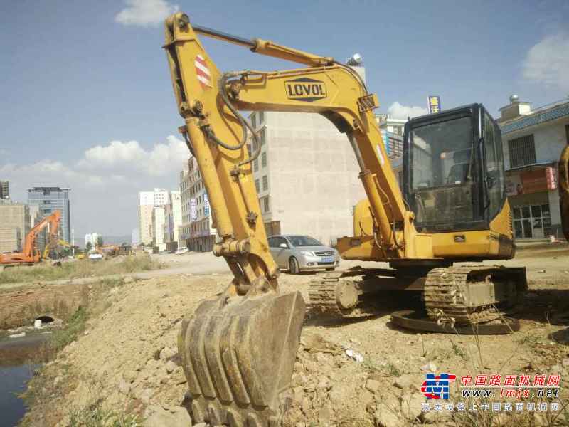 云南出售转让二手5724小时2011年福田雷沃FR65V8挖掘机