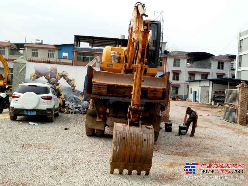 云南出售转让二手6978小时2011年福田雷沃FR65挖掘机