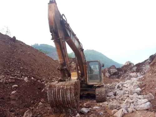 云南出售转让二手8569小时2008年现代R225LC挖掘机