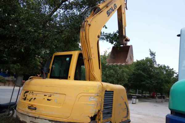 云南出售转让二手5368小时2012年临工LG685挖掘机