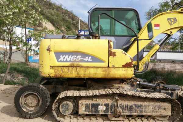 陕西出售转让二手2600小时2013年犀牛重工XN60挖掘机