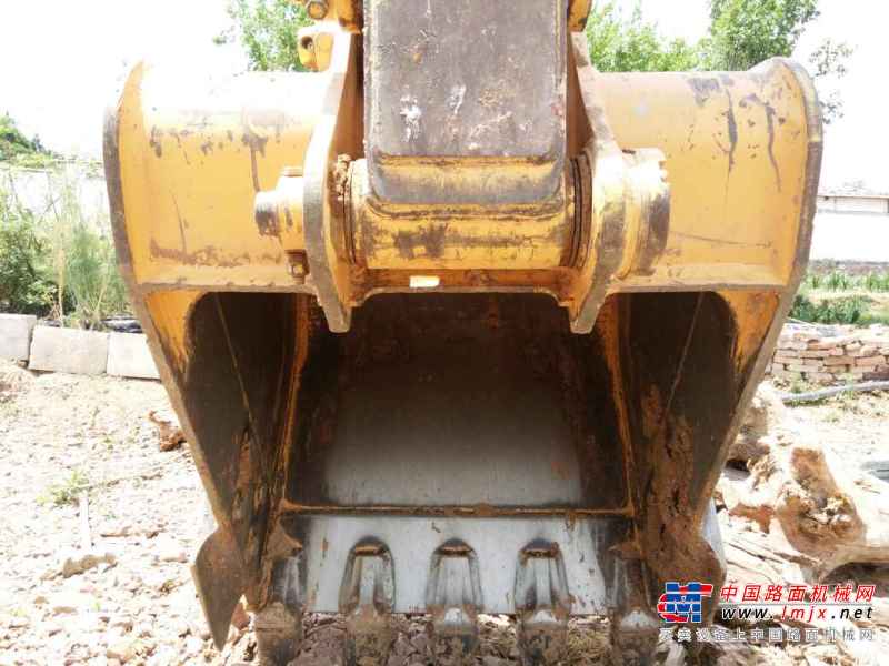 云南出售转让二手1300小时2015年柳工CLG915D挖掘机