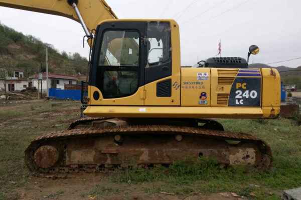 陕西出售转让二手7000小时2010年小松PC240挖掘机