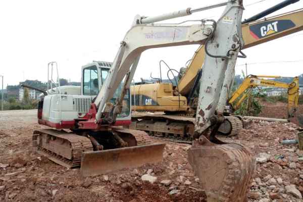 云南出售转让二手4084小时2012年竹内TB180挖掘机