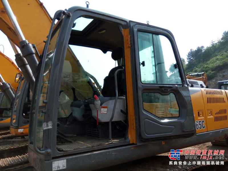 贵州出售转让二手6000小时2013年徐工XE265C挖掘机