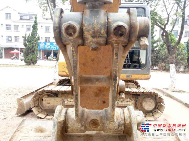 云南出售转让二手3780小时2013年徐工XE80挖掘机