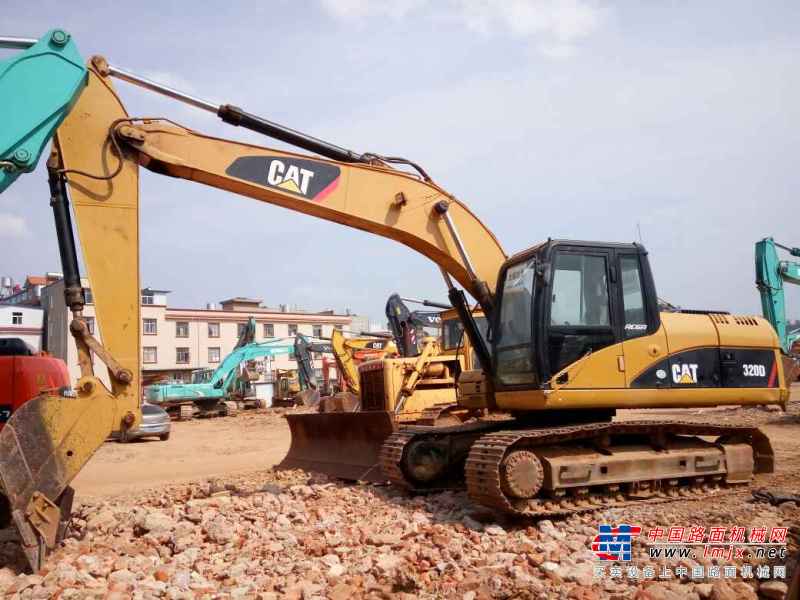 云南出售转让二手10000小时2007年卡特彼勒320D挖掘机