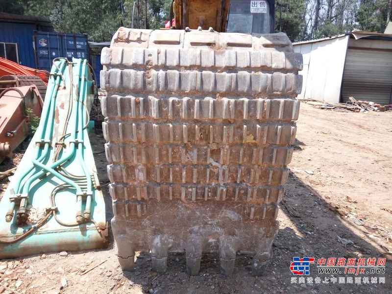 云南出售转让二手15000小时2005年卡特彼勒320C挖掘机