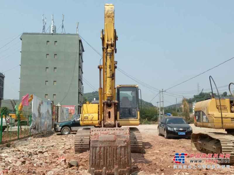 云南出售转让二手7528小时2009年小松PC210挖掘机