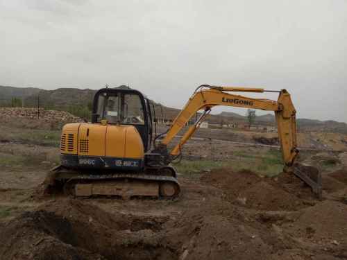 山西出售转让二手4300小时2011年柳工CLG906C挖掘机