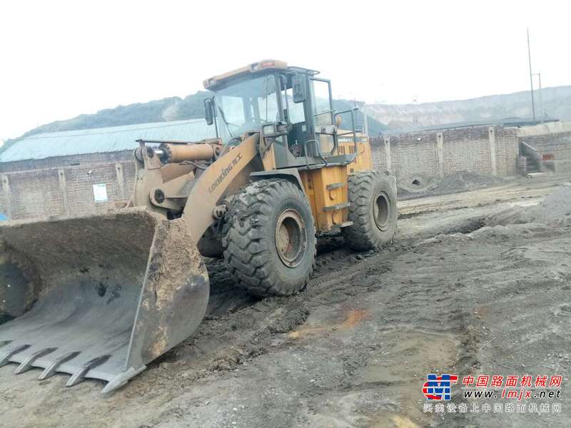 山西出售转让二手1369小时2013年龙工LG855D装载机