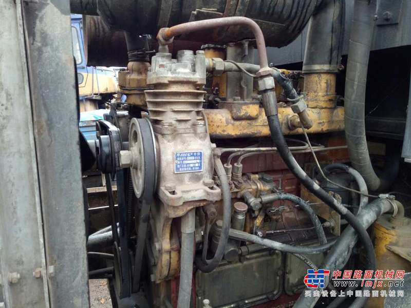 辽宁出售转让二手2000小时2009年山工ZL16F装载机