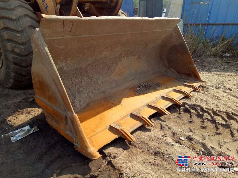 辽宁出售转让二手3000小时2008年龙工LG850装载机