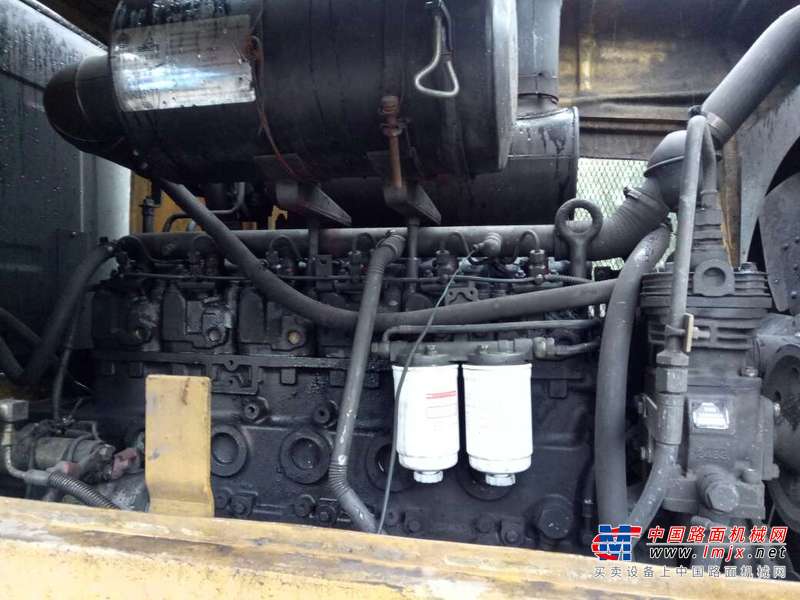 辽宁出售转让二手2000小时2011年山工SEM630B装载机