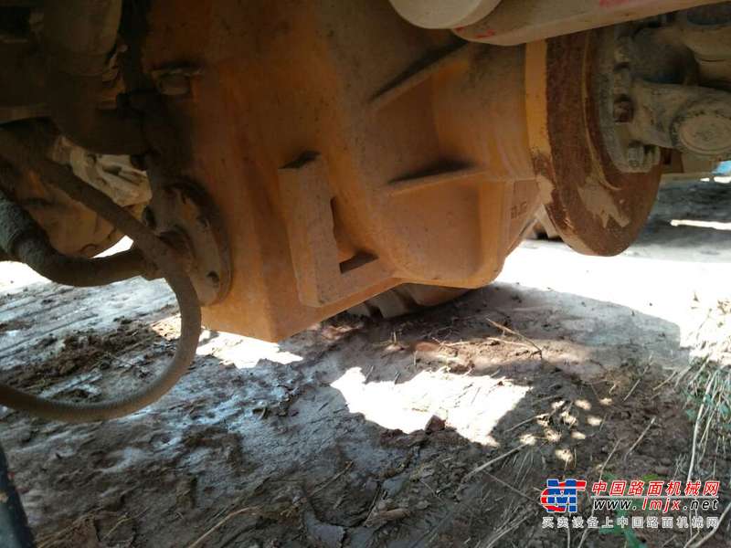 山东出售转让二手1500小时2015年山工SEM650装载机