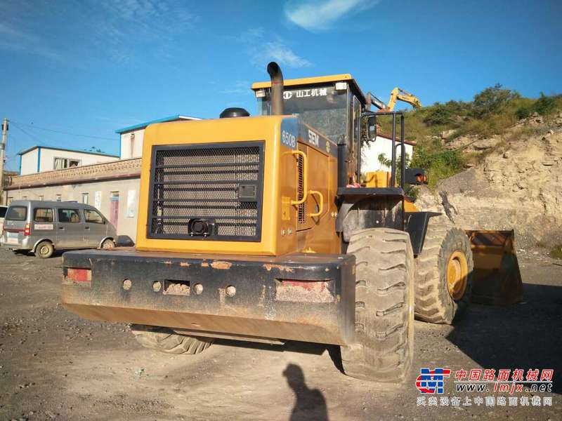 山东出售转让二手1500小时2015年山工SEM650装载机