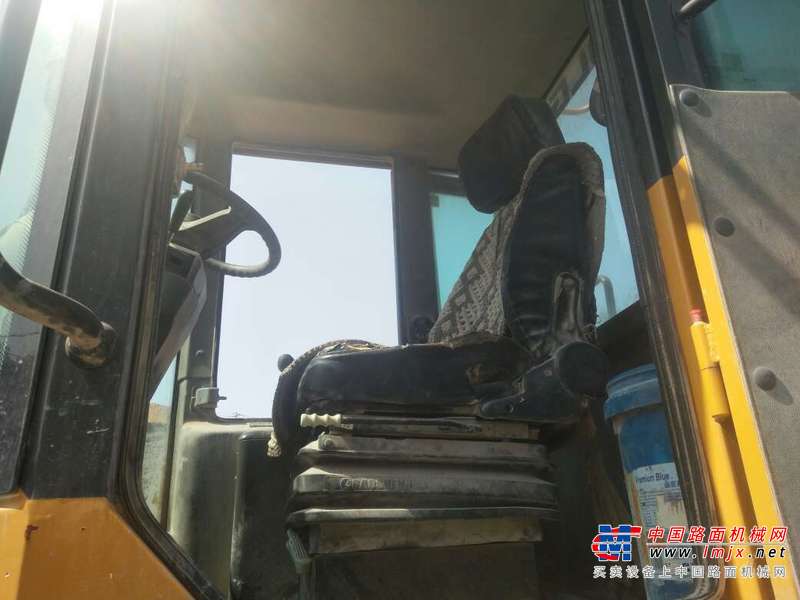 山东出售转让二手1700小时2015年山工SEM652B装载机
