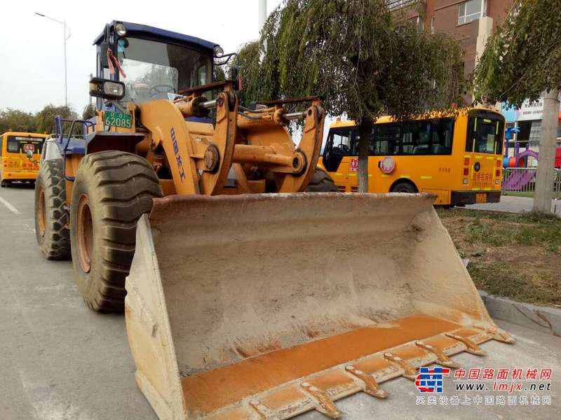 辽宁出售转让二手4000小时2009年龙工LG850装载机