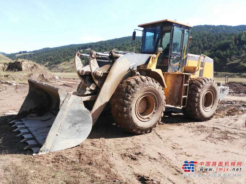 山西出售转让二手5800小时2009年徐工LW521F装载机