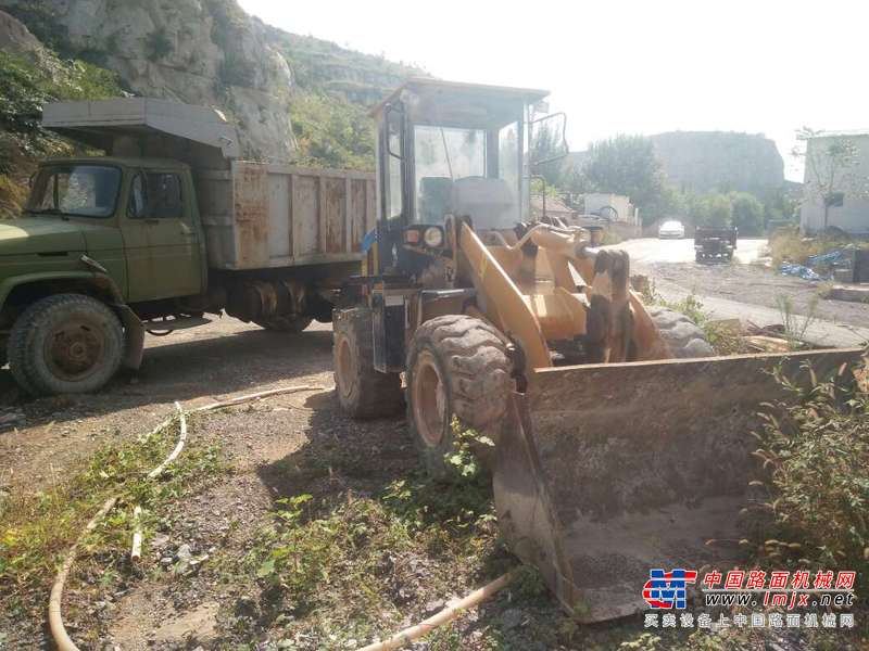山东出售转让二手2000小时2010年山工SEM616B装载机