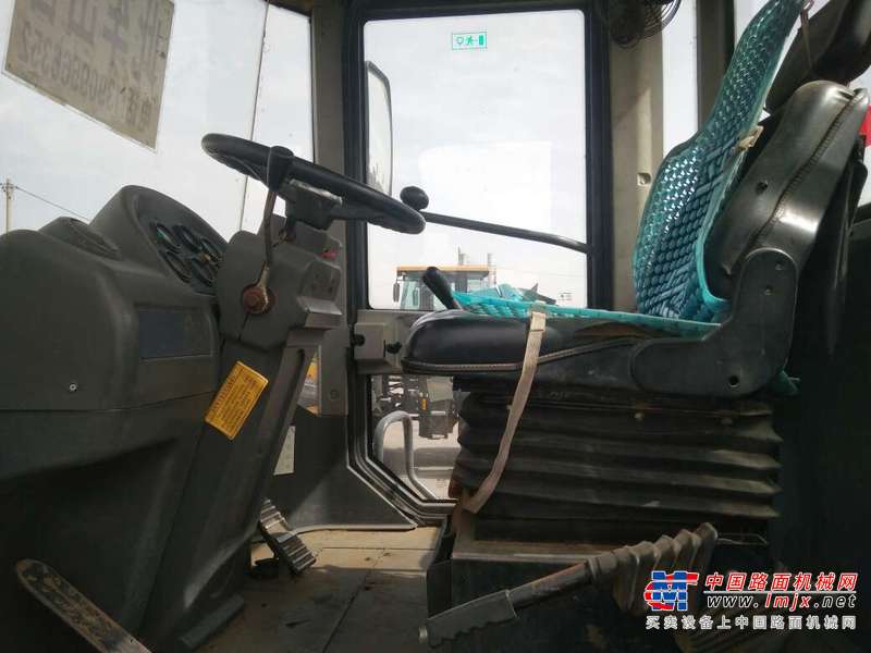 宁夏出售转让二手2200小时2013年龙工LG855D装载机