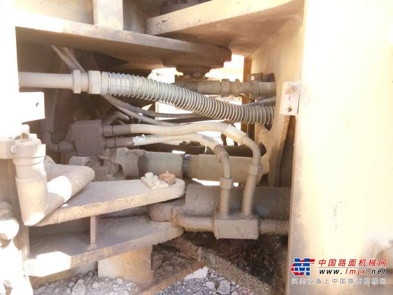甘肃出售转让二手10000小时2009年徐工LW540F装载机