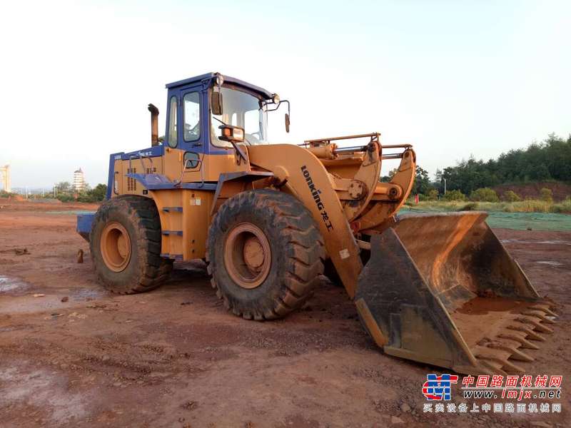 江西出售转让二手8000小时2011年龙工LG850装载机