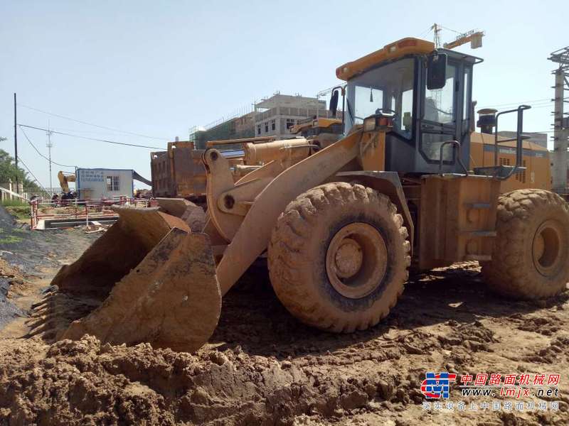 陕西出售转让二手3750小时2011年龙工ZL50C装载机