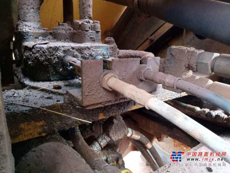 江西出售转让二手8000小时2010年龙工LG850装载机