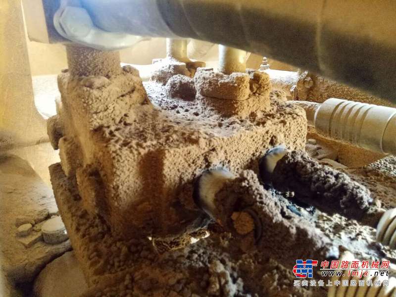 山西出售转让二手6000小时2010年柳工CLG855装载机