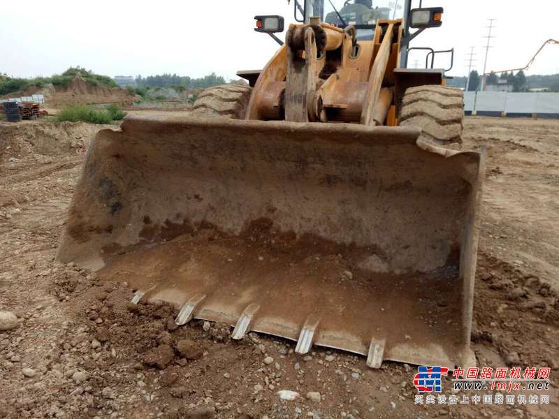 陕西出售转让二手3100小时2010年龙工LG853B装载机