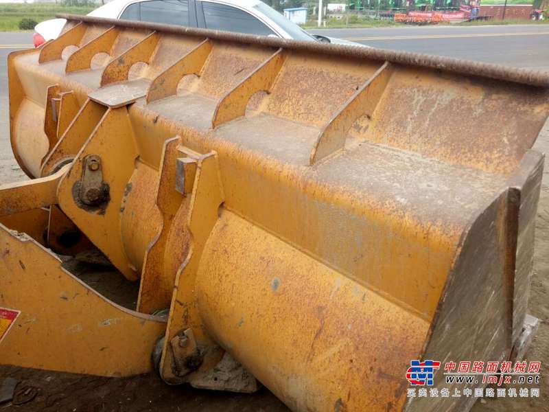 辽宁出售转让二手4500小时2012年龙工LG855D装载机