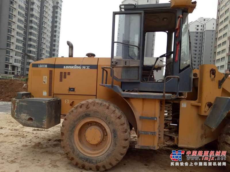 陕西出售转让二手4300小时2011年龙工LG833B装载机