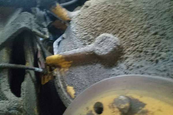 江西出售转让二手4200小时2013年厦工XG951装载机
