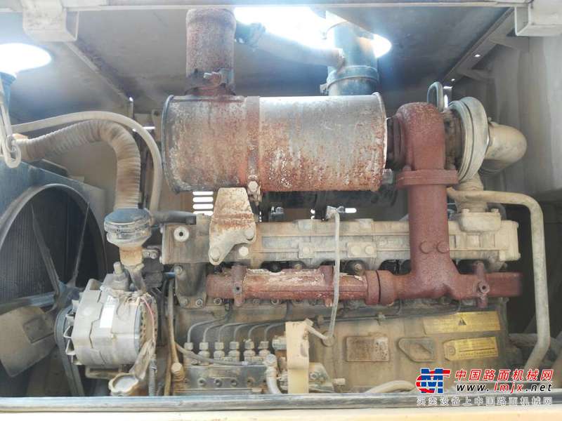 山西出售转让二手3800小时2010年龙工LG833装载机
