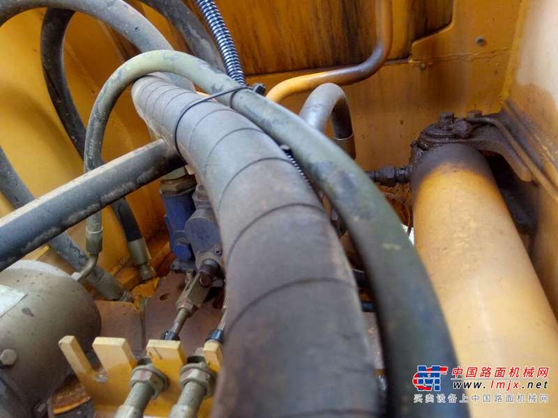 江西出售转让二手4500小时2013年龙工LG816装载机