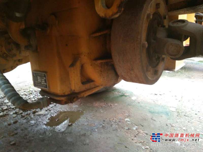 山东出售转让二手2500小时2013年山工SEM650B装载机