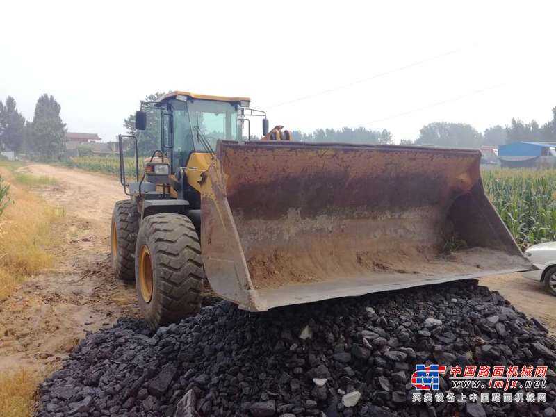 山东出售转让二手3100小时2014年临工LG953装载机