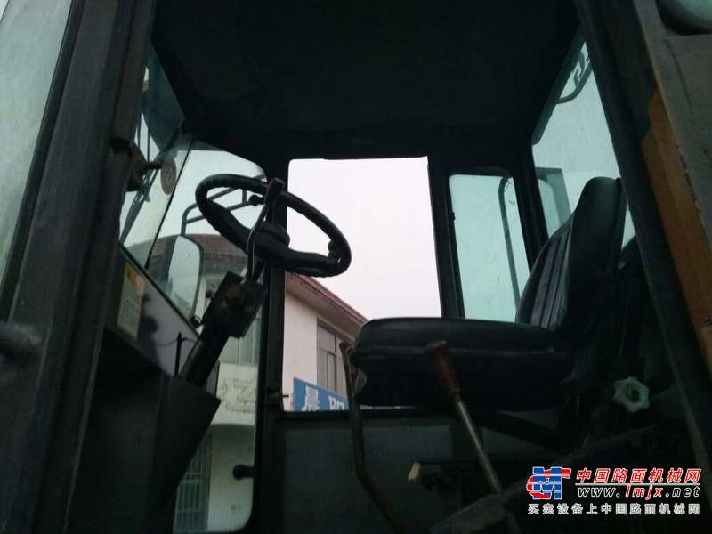 山东出售转让二手5600小时2010年龙工LG833B装载机