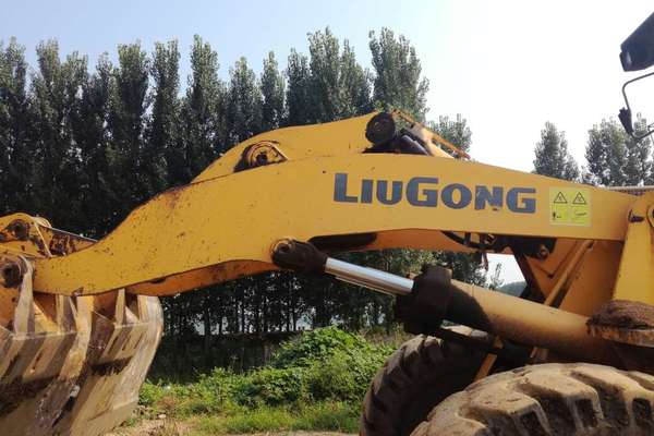 山东出售转让二手4800小时2009年柳工CLG855装载机