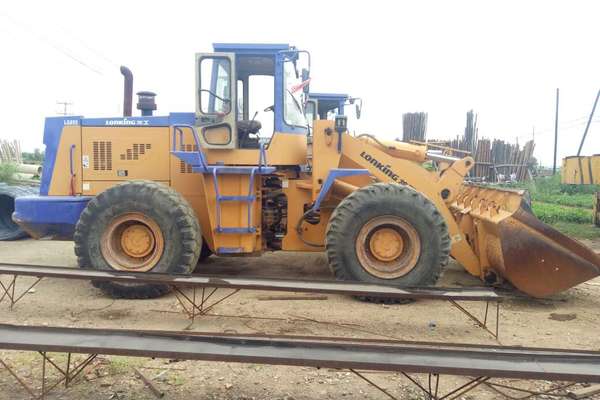 辽宁出售转让二手3700小时2008年龙工LG855装载机